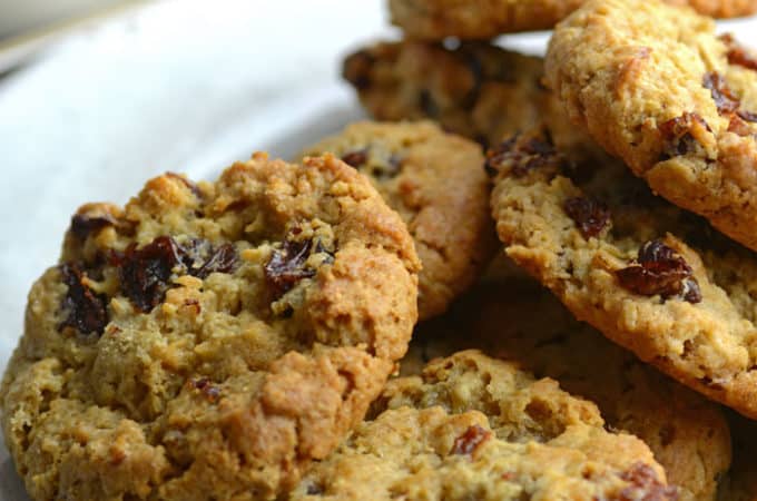 Cinnamon Maple Oatmeal Cookies