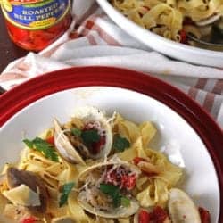 Clams and Roasted Red Pepper Linguine 