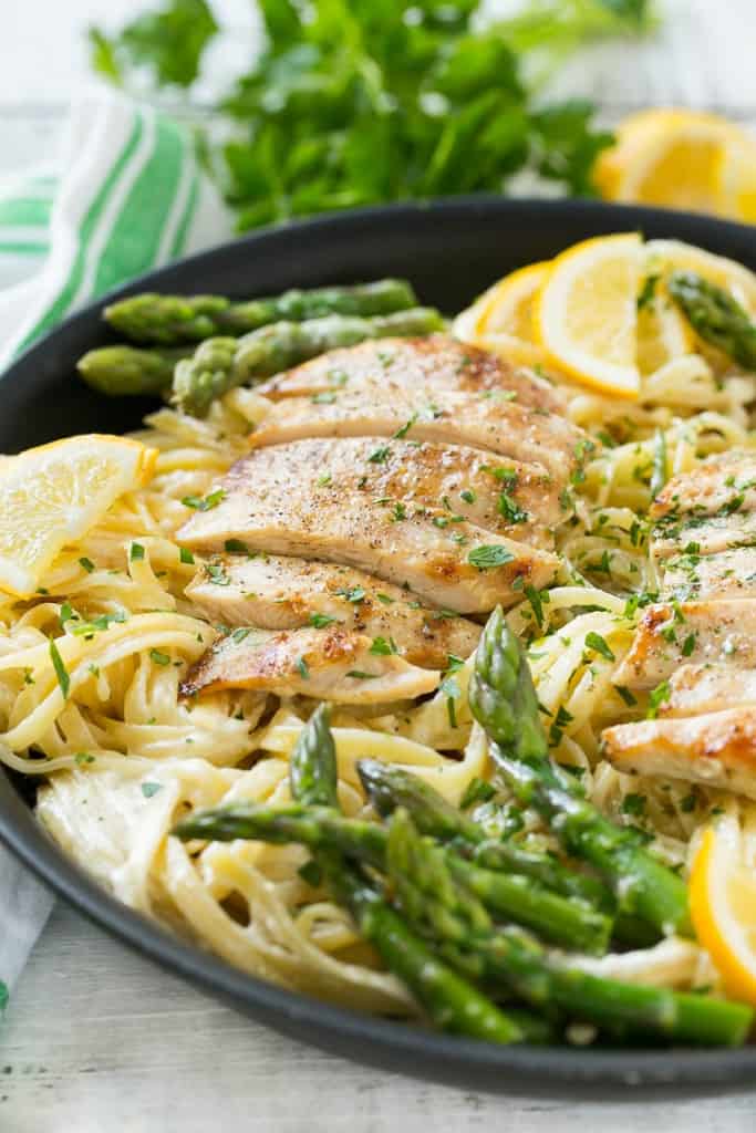 Lemon Asparagus Pasta with Grilled Chicken from Dinner at the Zoo