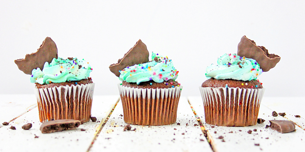 Mint Chocolate cupcakes with thin mint cookies