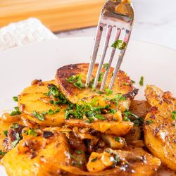 smothered_potatoes_side