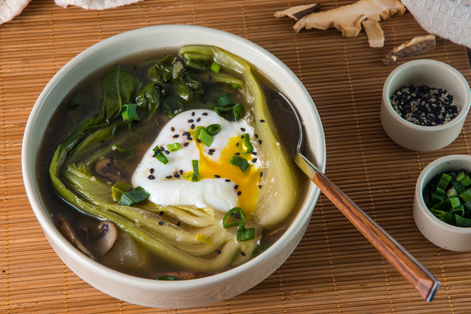 bok-choy-soup-served-with-egg