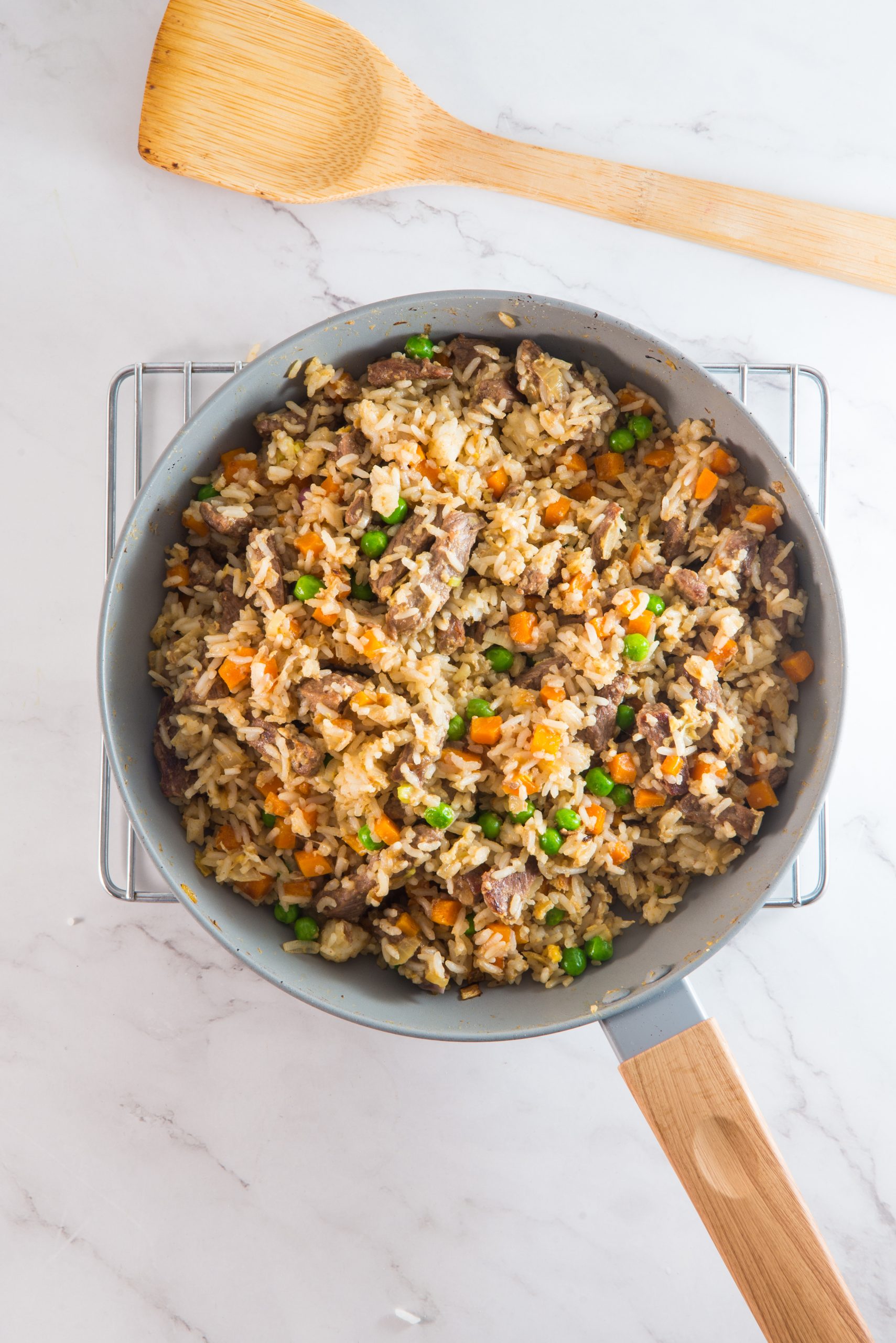 Cooking-Fried-rice-in-a-pan