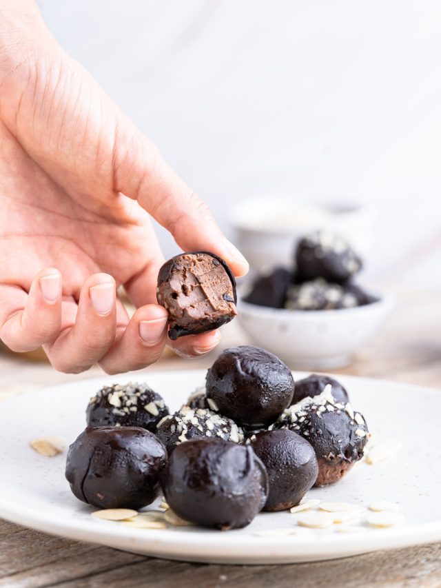 Making Homemade Lindor Truffles Could Not Be Easier!