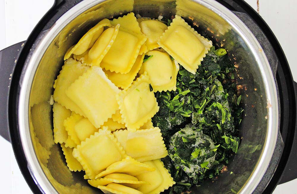 ravioli and spinach in an Instant Pot
