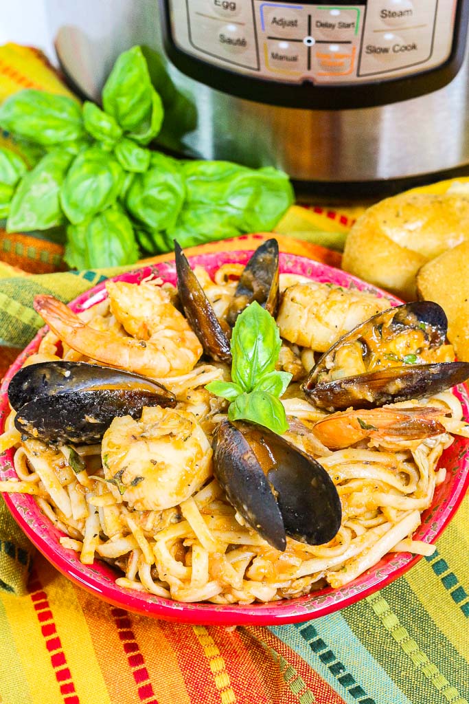 Instant Pot Seafood Marinara Pasta