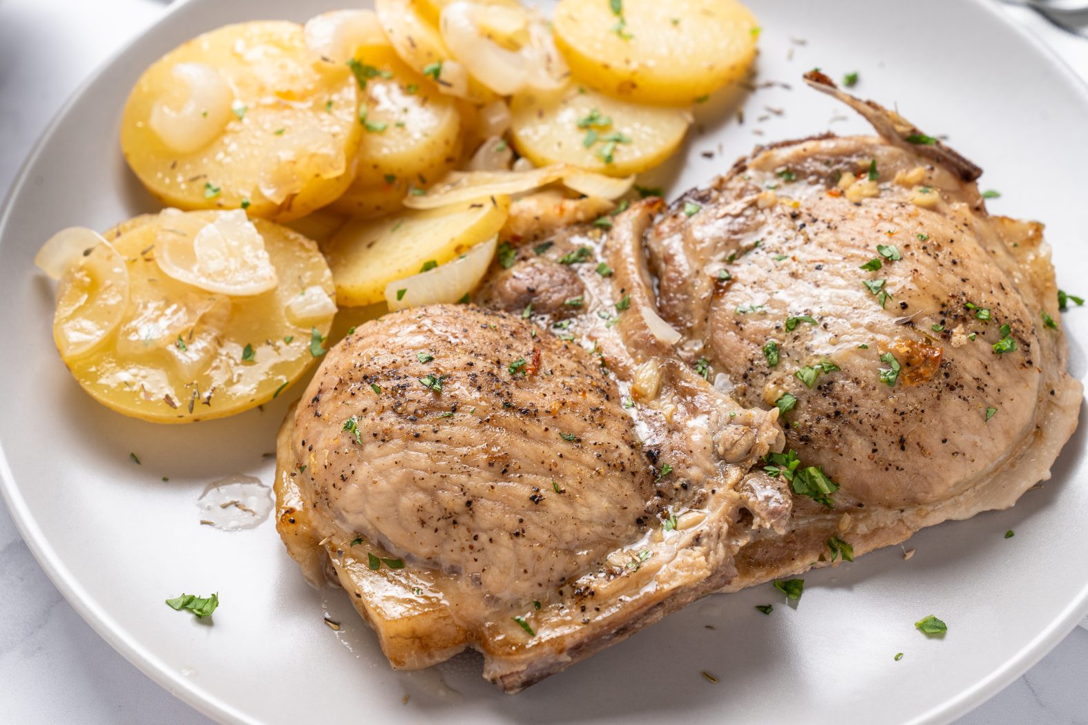 baked pork chops and potatoes
