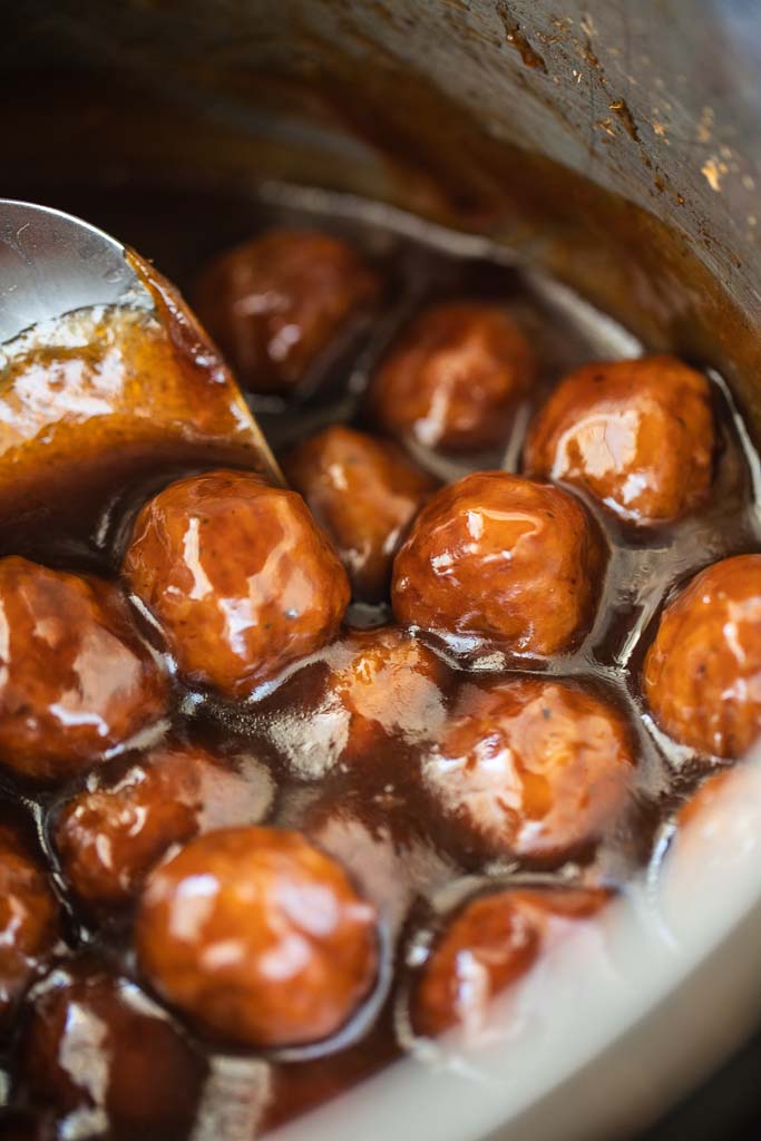 thickening the grape jelly meatball sauce