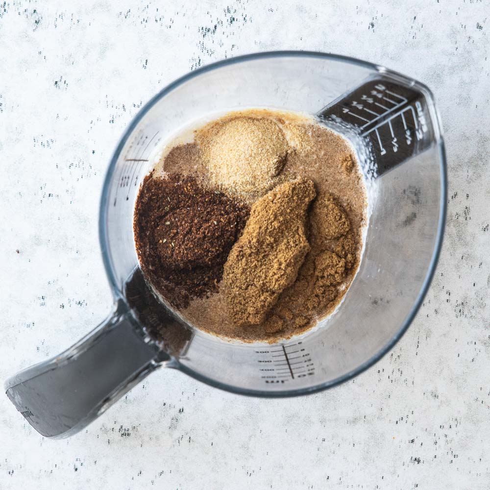 spices in a measuring cup